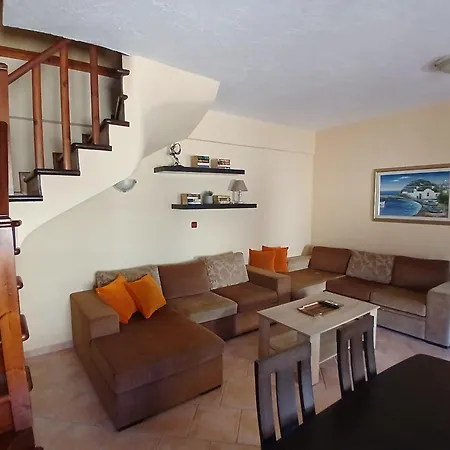 Mani Apartment *